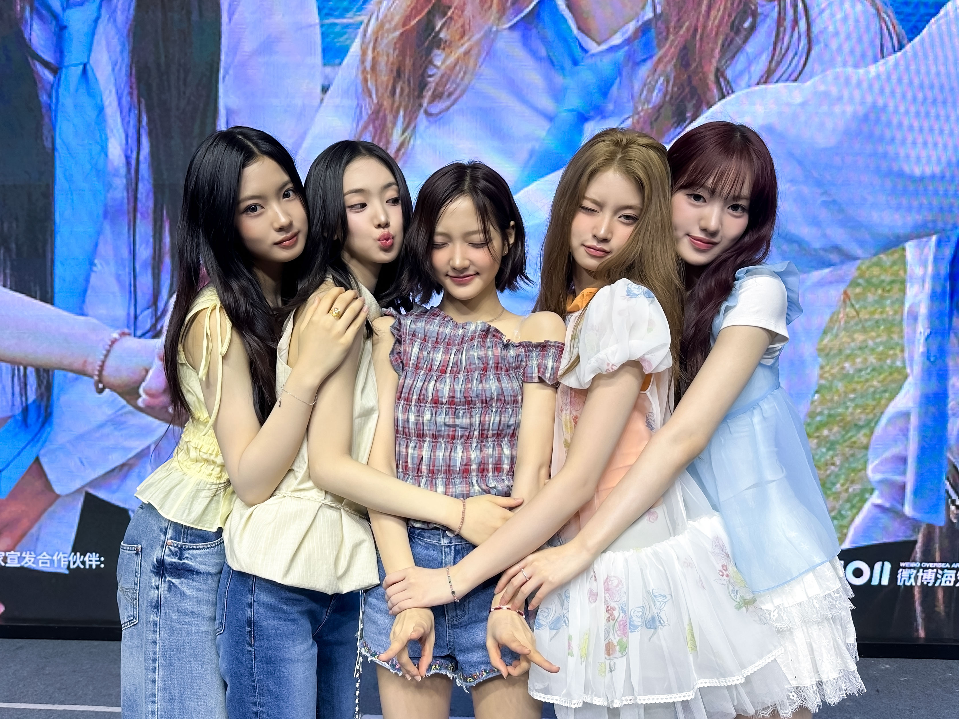 GyuE__VacAAfLxx?format=jpg&name=4096x4096