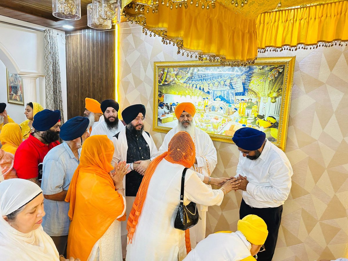 INDERPR39030895's tweet photo. स्वर्गवासी सरदार Jagmohan Singh सिंह जी, महापुरखा वाली अवस्था दे मालिक, सारी जिंदगी बढ़ी सादगी नाल जिथे अपना जीवन जीआ ओथे पंथ, कौम   अते समाज दिया सेवावा खिड़े मथे हमेशा खुश रह के कितीया ओहना दी सालाना मिठी याद विच परिवार वलों कीर्तन समागम करवाए गए ज़िदे‌ विच गुरु साहिब जी दी https://t.co/7uoUPEp4i5