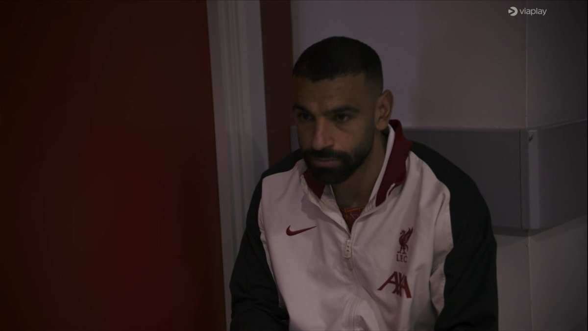 Analyzed this GU trade this morning 
Found my confirmation and I was called to by my mum to help her in shop sharply and didn't set limit 
Now just to open my tradingview and seeing the setup playing out
I'm here asking myself Who needs help now?