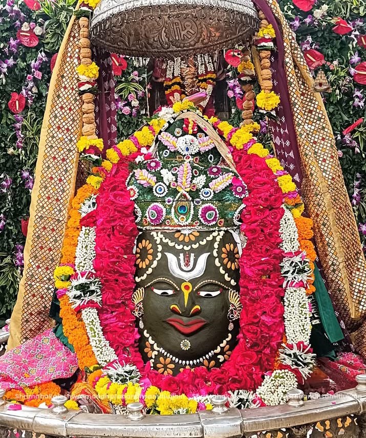 श्री महाकालेश्वर ज्योतिर्लिंग जी के आज के संध्या आरती शृंगार दर्शन 19.08.2025