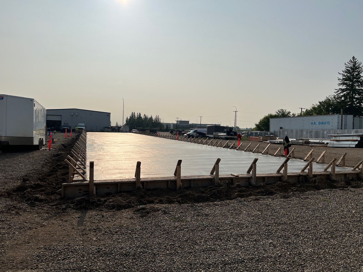 A sign of things to come.
Just missing the yellow doors!
Can you tell where this photo was taken? 😀