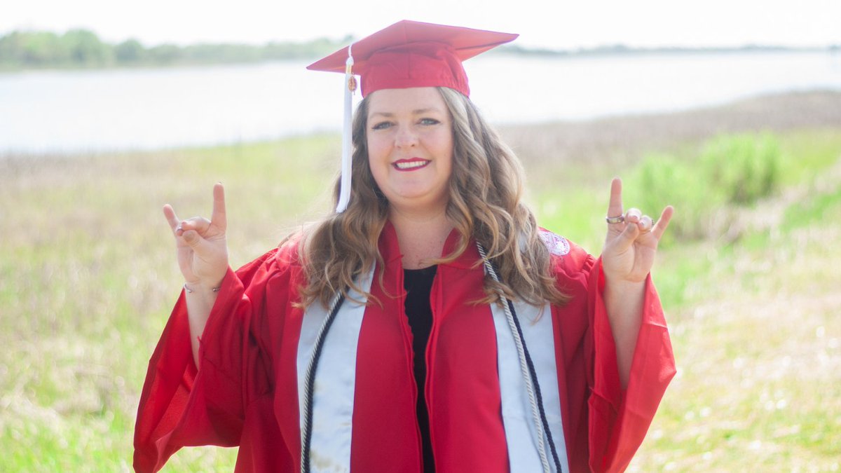 🎓 After over a decade in environmental compliance, Elizabeth Severt turned to the NC State LPS program to sharpen her skills and expand her impact. The result? A promotion to strategy and performance manager and a new vision for public sector leadership.

online-distance.ncsu.edu/2025/08/15/fro…