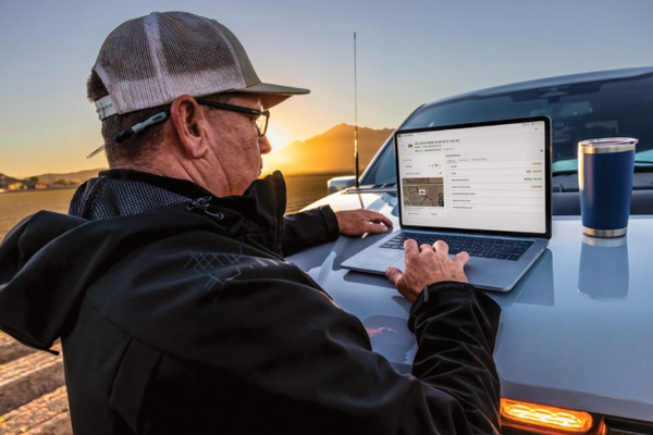 John Deere Launches Enhanced Digital Self-Repair Tool 🛠️

🧰 Read more: f.mtr.cool/cpknmixcjy