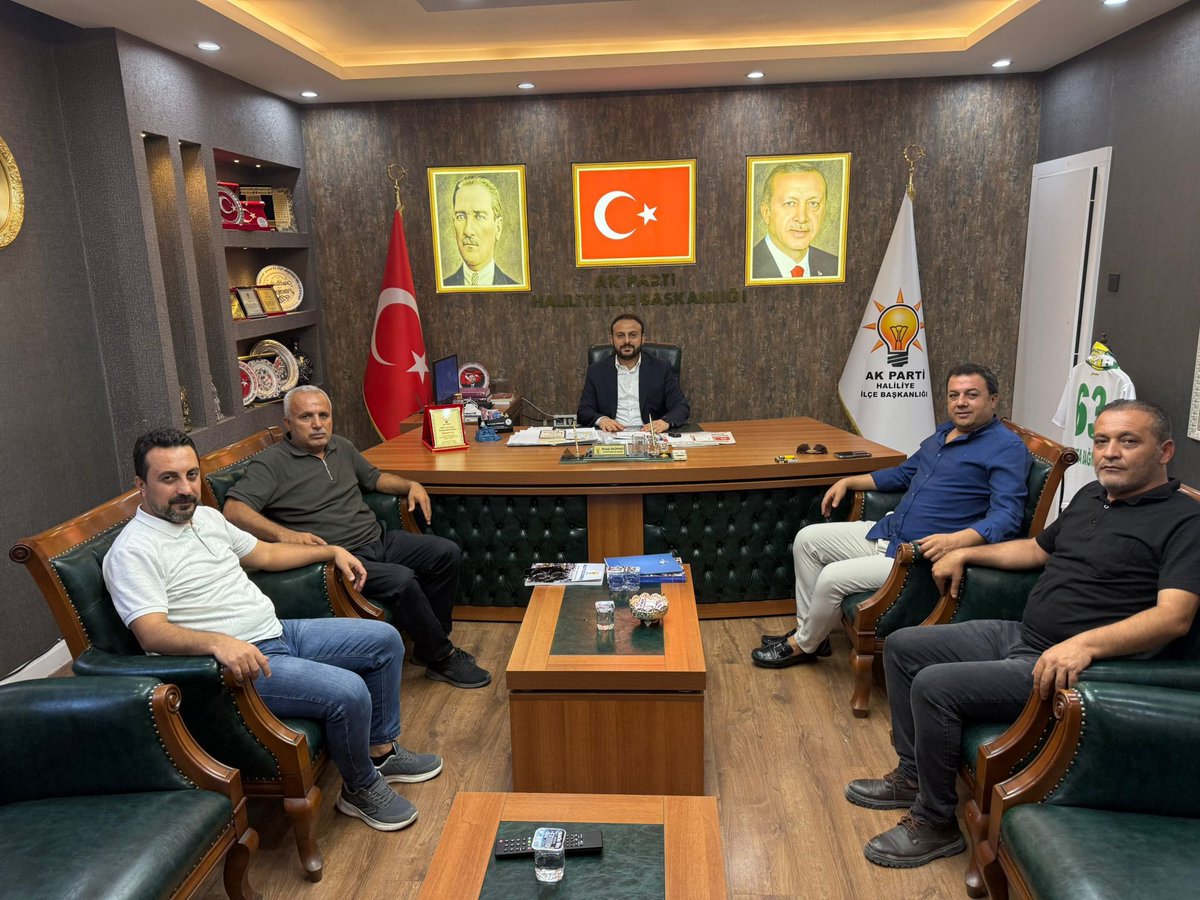 AK Parti Haliliye İlçe Başkanlığımızda bizleri ziyaret eden;

Göbeklitepe Gazeteciler ve Yazarlar Cemiyeti Başkanı Reşit Öncel ve üyelerine teşekkür ederiz.

#haliliye #AKParti #MustafaBağmancı #Şanlıurfa #bağmancı 

<a href="/RTErdogan/">Recep Tayyip Erdoğan</a> <a href="/abuyukgumus/">Ahmet Büyükgümüş</a> <a href="/bybekirbozdag/">Bekir  Bozdağ</a> <a href="/hakanaksu058/">Hakan AKSU 🇹🇷</a>