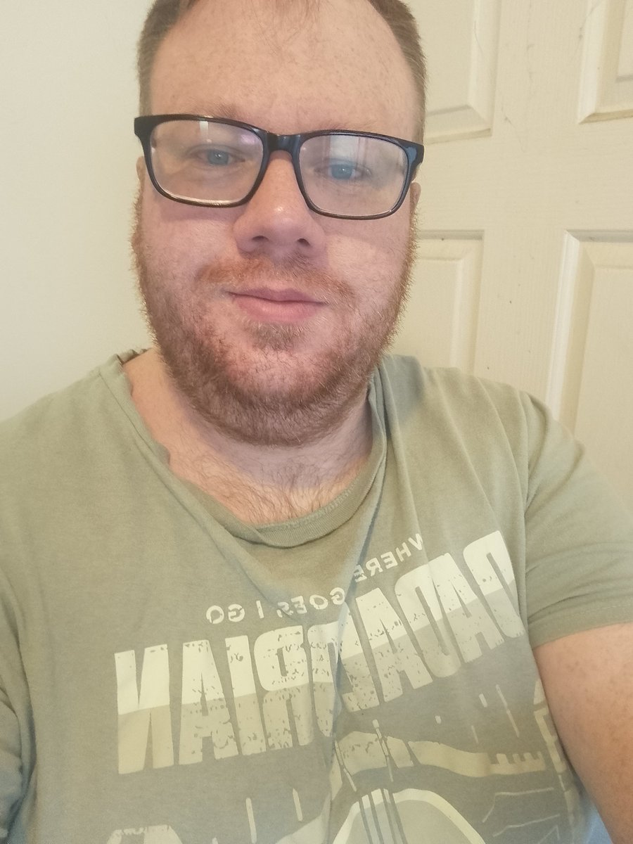 It's now just past midnight and it's now my birthday and another year older.

I took a selfie on Monday morning prior to getting my wisdom teeth removed.

#HappyBirthday #Birthday #selfie