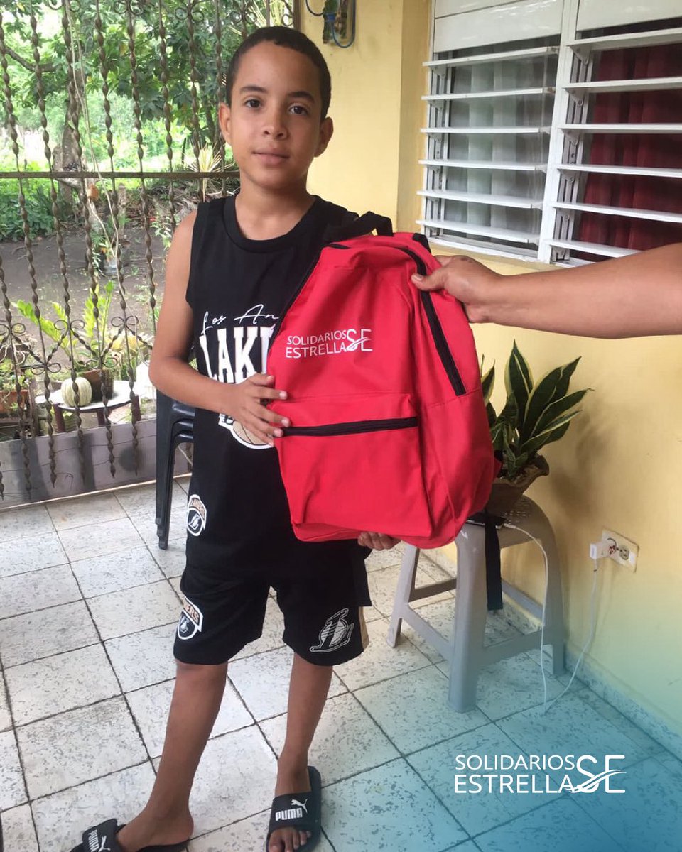 SEGUNDA ETAPA de las entregas de mochilas de nuestra campaña de recolección de útiles escolares, una experiencia maravillosa y extraordinaria, nos trasladamos a la comunidad Los Pomos #2 Tenares, Provincia Hermanas Mirabal, allí los niños, niñas, recibieron su mochila equipada y