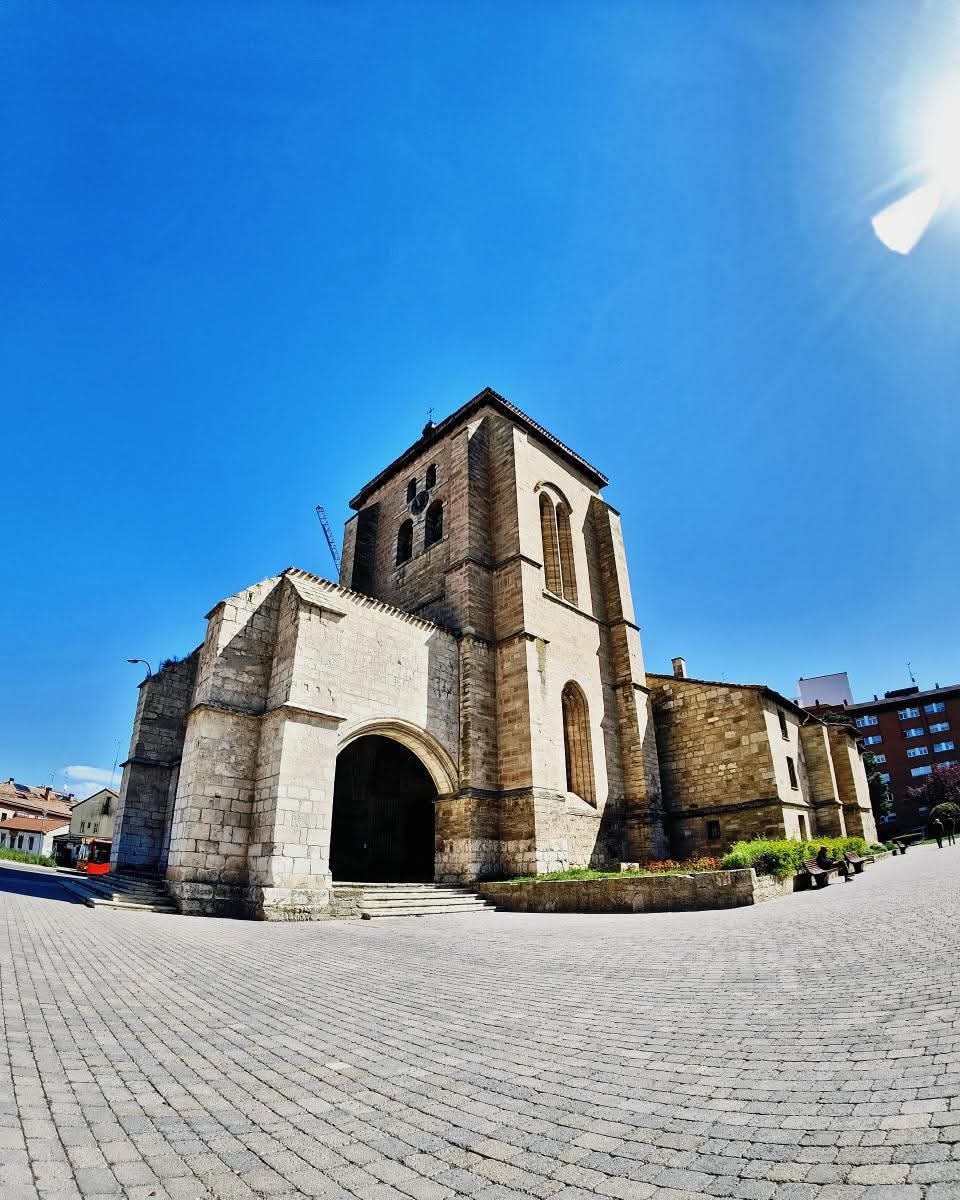 Santa María La Real y Antigua de Gamonal en #Burgos 
Por @wario1587 
#Burgosenelmundo te muestra 
#Burgospordescubrir un #BurgosDestinodeEnsueño en #BurgosTeEspera #BurgosParaiso