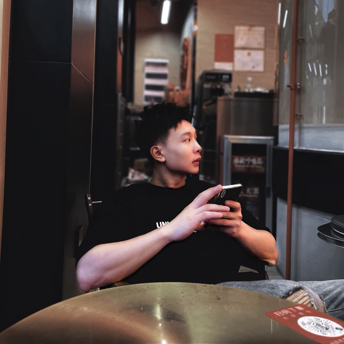 深圳

健身教练
完美身材 
超级大棒
肌肉饱满  

Position : Straight
Age : 27
Height : 179 
Weight : 78 
Size : 18.5