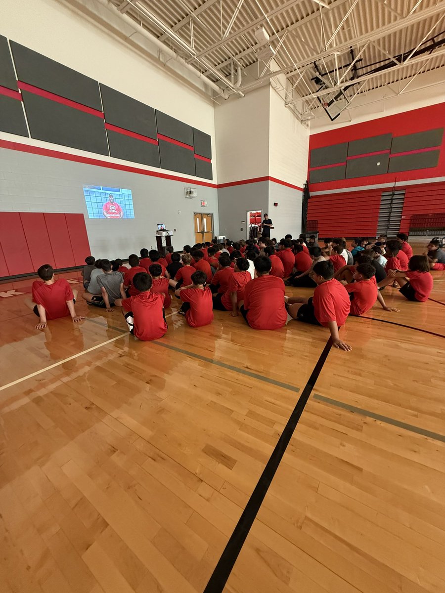 Baker MS Athletics (@broncathletics) on Twitter photo Your Broncs getting a good word on leadership and encouragement from <a href="/coachjoshperez/">Josh Perez</a> and <a href="/_360athletics/">360 Athletics</a>!
#EOK #Legacy #BroncPride Your Broncs getting a good word on leadership and encouragement from <a href="/coachjoshperez/">Josh Perez</a> and <a href="/_360athletics/">360 Athletics</a>!
#EOK #Legacy #BroncPride