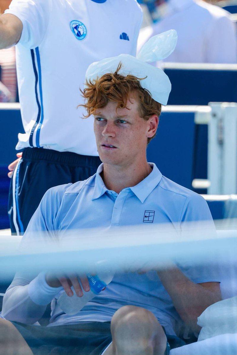 Jannik Sinner reportedly let out two sneezes this morning. ATP medical staff is closely monitoring the situation.

(Via <a href="/BenRothemberg/">Ben Rothenberg</a>)