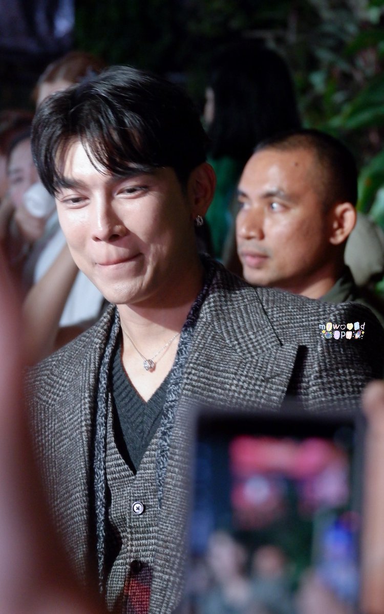myworldspt's tweet photo. หมั่นเขี้ยว! 🤏🏻

「19082025」

MEWTUL CHANGEMAKERS
#LSA50ICONSxMEW
#LSA50ICONS #LifestyleAsiaTH 

◜@MSuppasit ◞ 
#MewSuppasit ; #มิวศุภศิษฏ์ https://t.co/5NNNvpsSEV