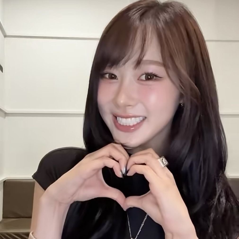 ningselletism's tweet image. show me your fucking aegyo