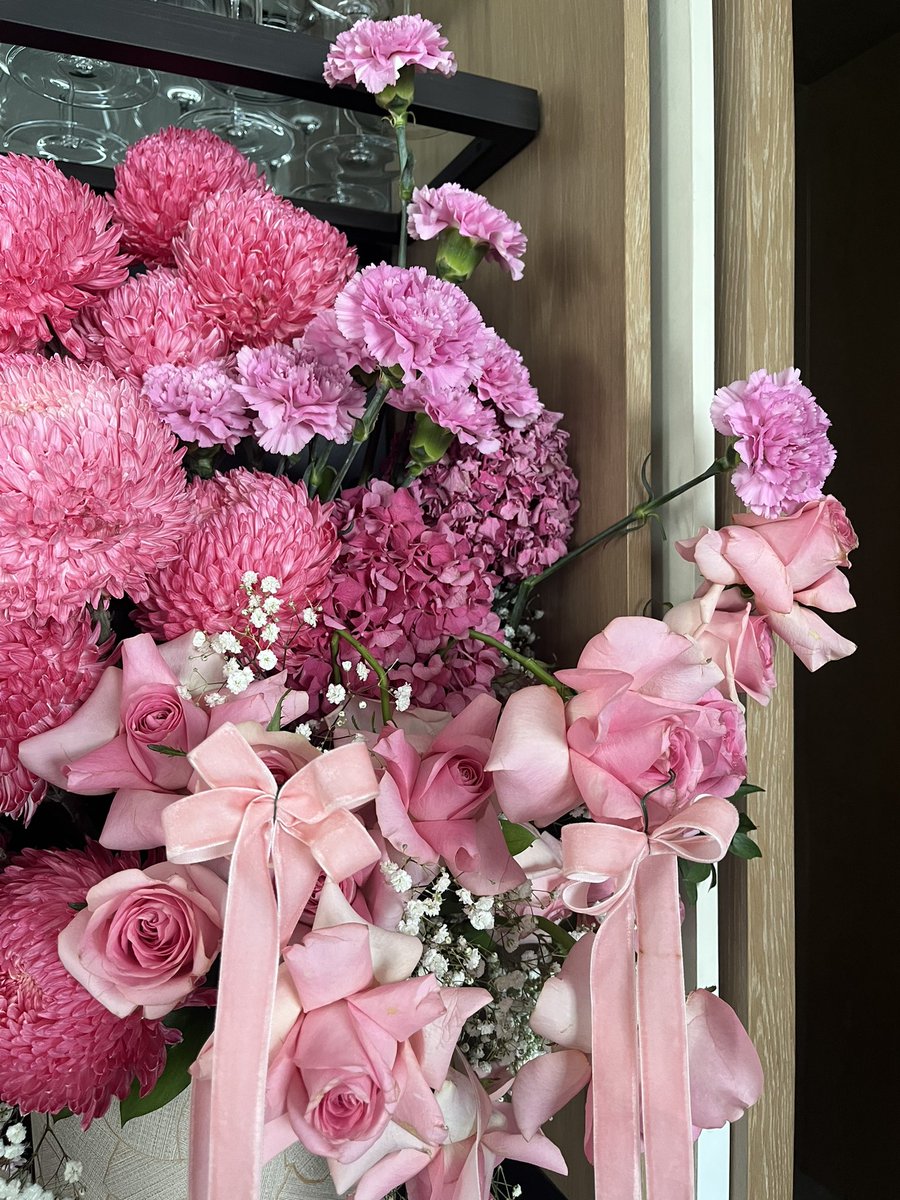 aREEEEEnyxiaa tweet media