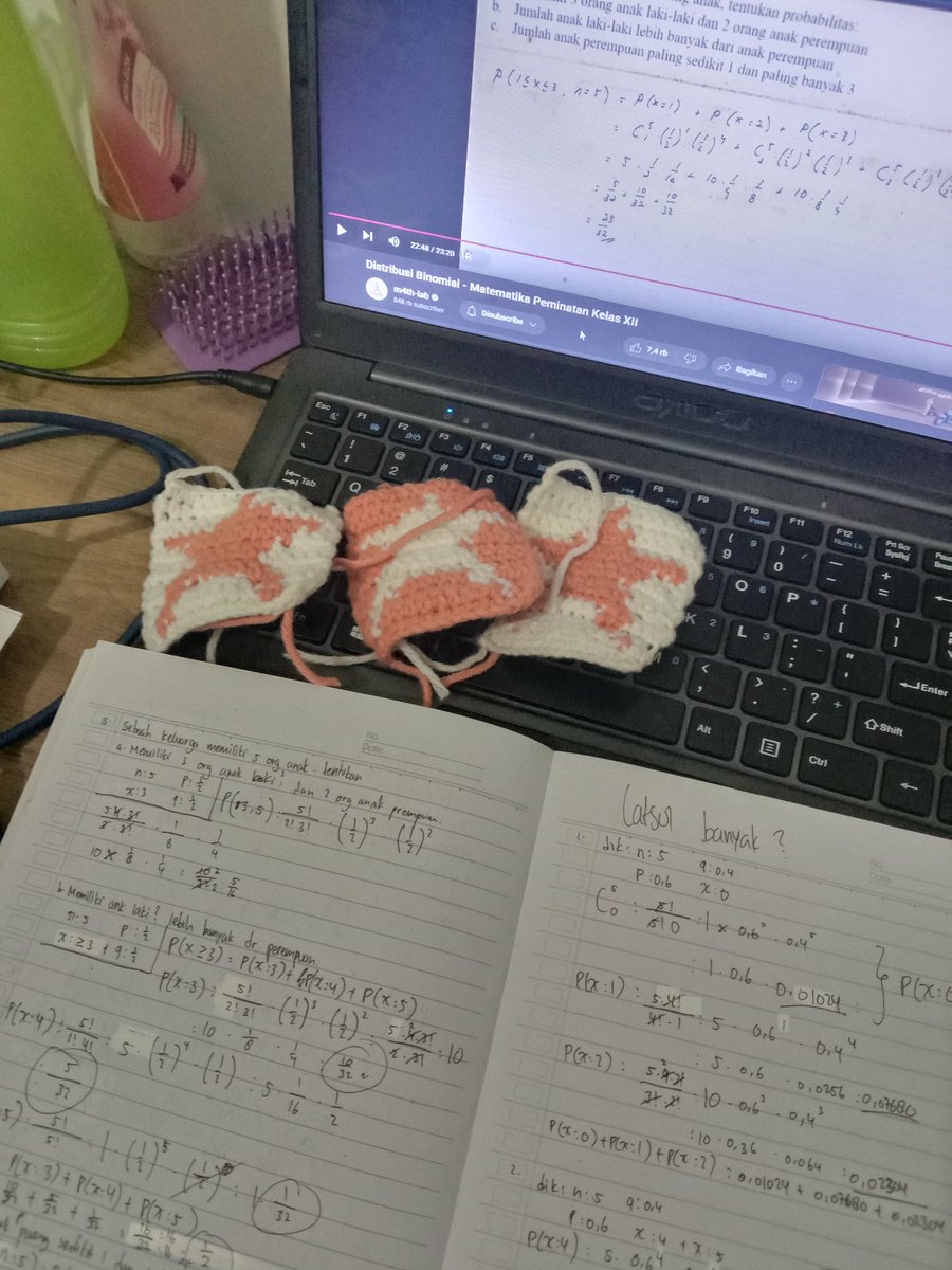 aceeeezz's tweet photo. today i studied math peminatan for tom's dialy test, its binomial probability! SUKA SUKA SERU, please pray for me 🙏🏻☝🏻
semoga dapet nilai memuaskan
#math #ILoveMath https://t.co/mcdwQ51A9f