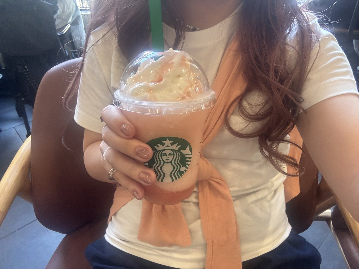 __3el07's tweet photo. おつめもおぴんくなのよ ~ 🍧✮ https://t.co/PXY8lhhHnR