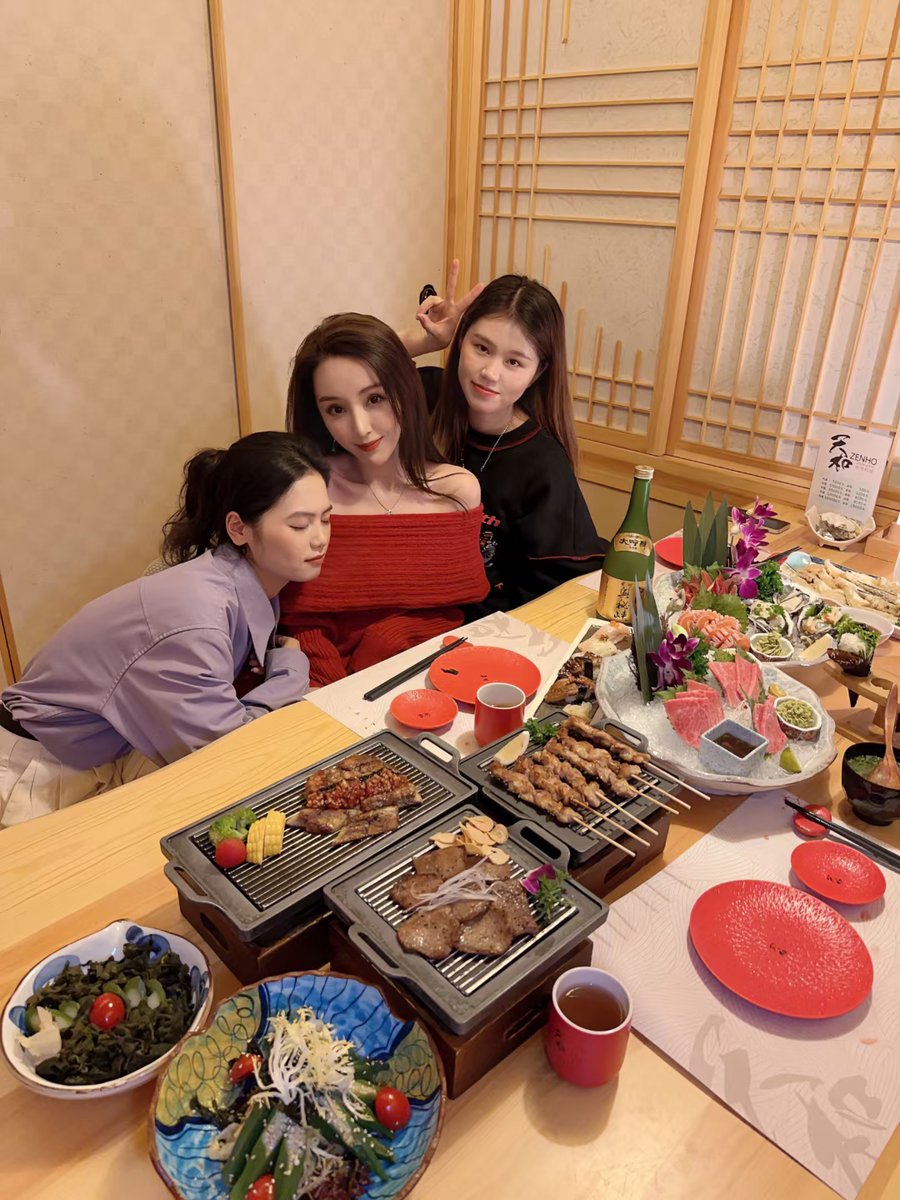 NH_164's tweet photo. A happy day to share with everyone https://t.co/YSqbJdWUJQ