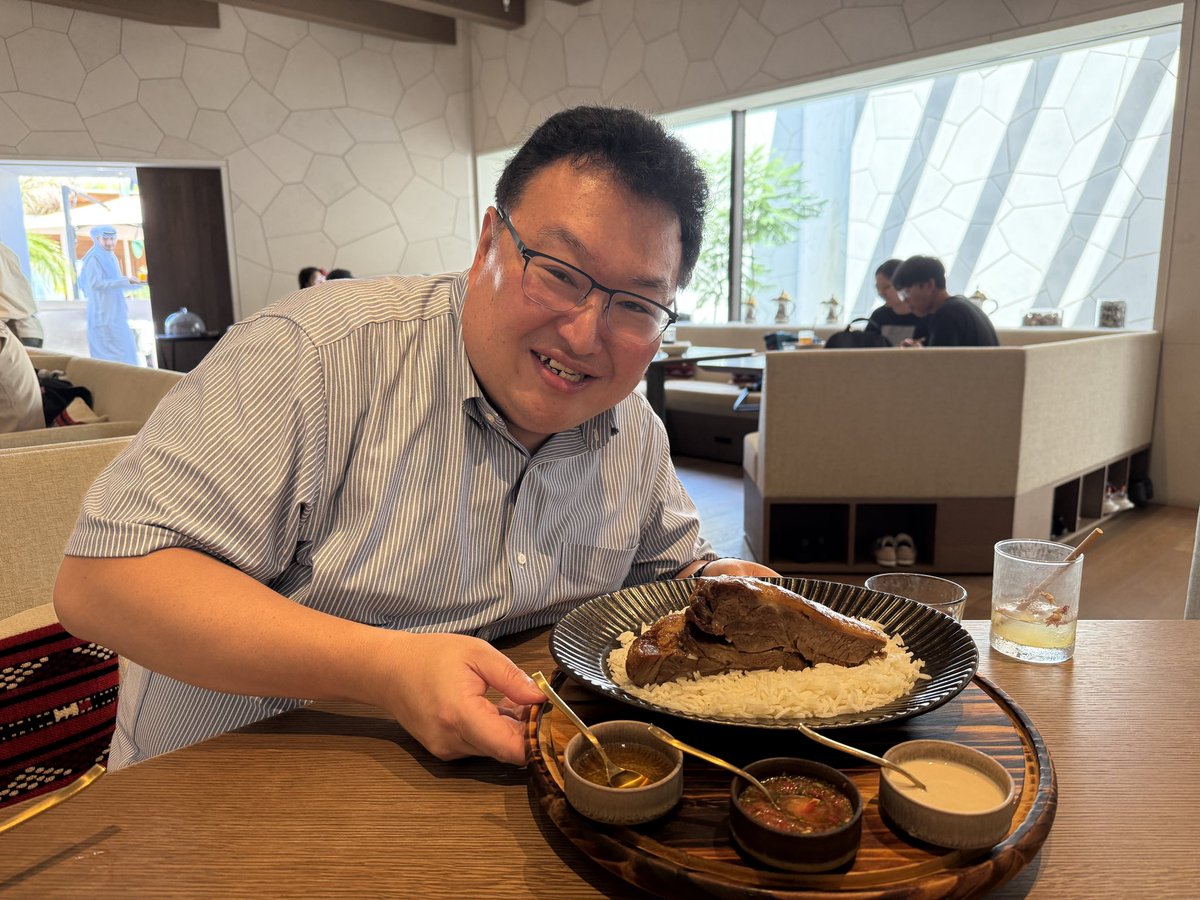 今日の大阪・関西万博は、念願のサウジアラビア館のレストランへ