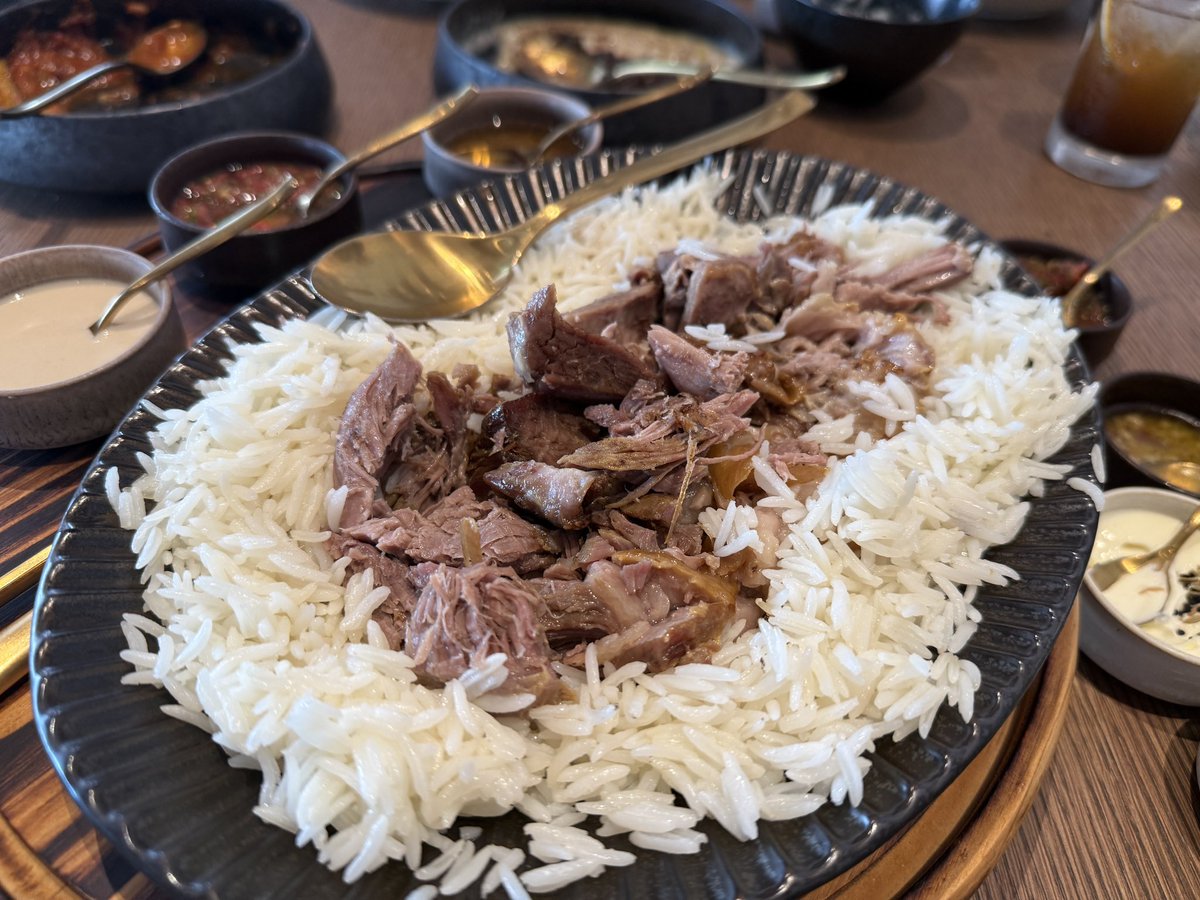 今日の大阪・関西万博は、念願のサウジアラビア館のレストランへ