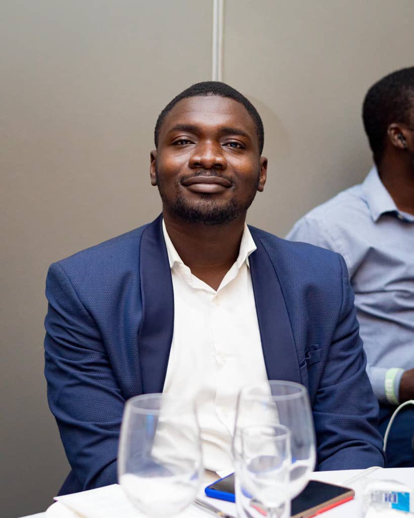 Ghana_Ronaldo's tweet photo. Here you go , I’m an accountant , Hope your interest rate is low cos I wanna invest in you ❤️🥶 https://t.co/ClY4VKYkiz
