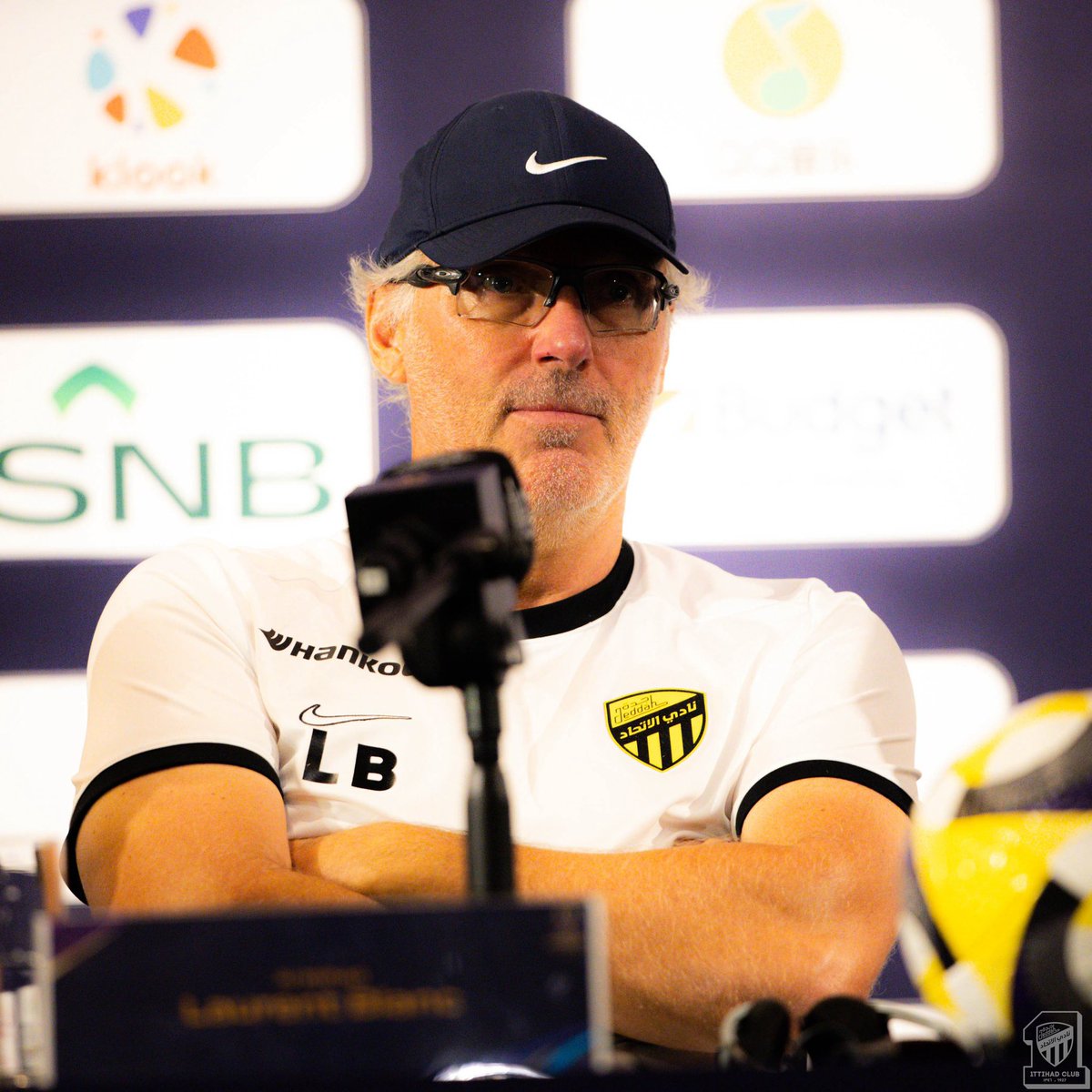 🚨🚨🚨🚨🚨🚨 لوران بلان:

نفتقد تواجد حسن كادش اليوم.