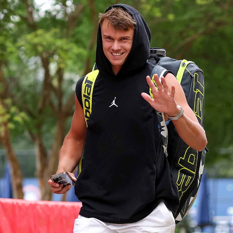 Holger Rune reportedly asked Reily Opelka if he could switch partners for the US Open Mixed Doubles event and play with Venus Williams instead because Anisimova wasn't "mature enough"

(Via <a href="/TMZ_Sports/">TMZ Sports</a>)