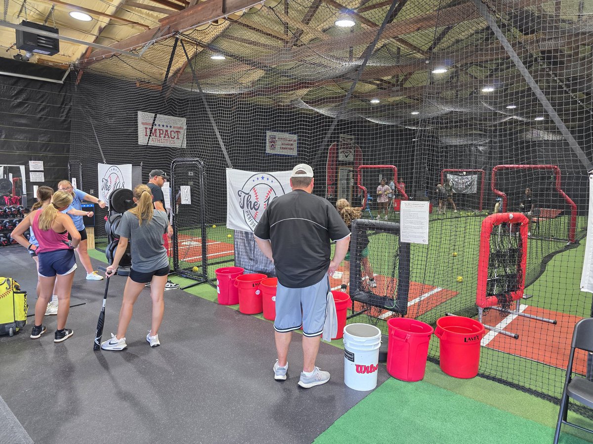 the108PC's tweet photo. Happy to host the Marshall High School Softball team last night so they could beat the heat and still get some work in 💪 https://t.co/e1jFqcaOuT