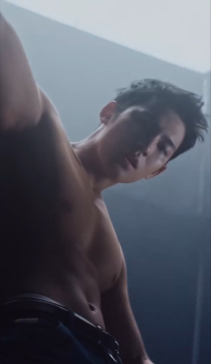 bitylusional's tweet image. gapapa ka aku msh kuat