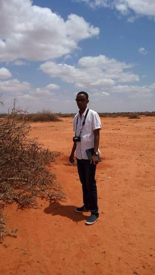 JustQolofey's tweet photo. Today, as we commemorate World Humanitarian Day, we take a moment to pay tribute 2our courageous aid workers who have tragically lost their lives in the line of duty &amp;unite in support of all those tirelessly working on the frontlines of crisis response.

Beri-itir Village, Dollow https://t.co/Uh3yW0wGsv