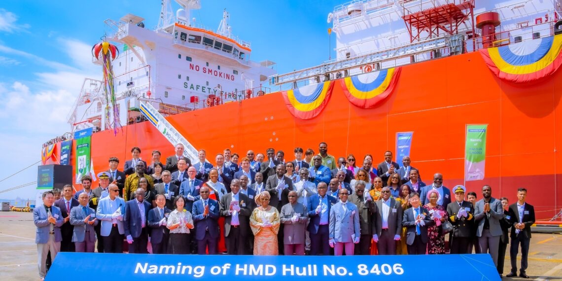 PoliciesPR's tweet photo. President Tinubu has commissioned the new 40,000CBM LPG vessel, MT Iyaloja (Lagos), built for WAGL Energy Ltd (NNPC Ltd/Sahara JV). This reinforces Nigeria’s commitment to clean energy, stronger infrastructure, and Africa’s role in the global energy transition. #AccountabilityPR https://t.co/2xqlVEDCBv