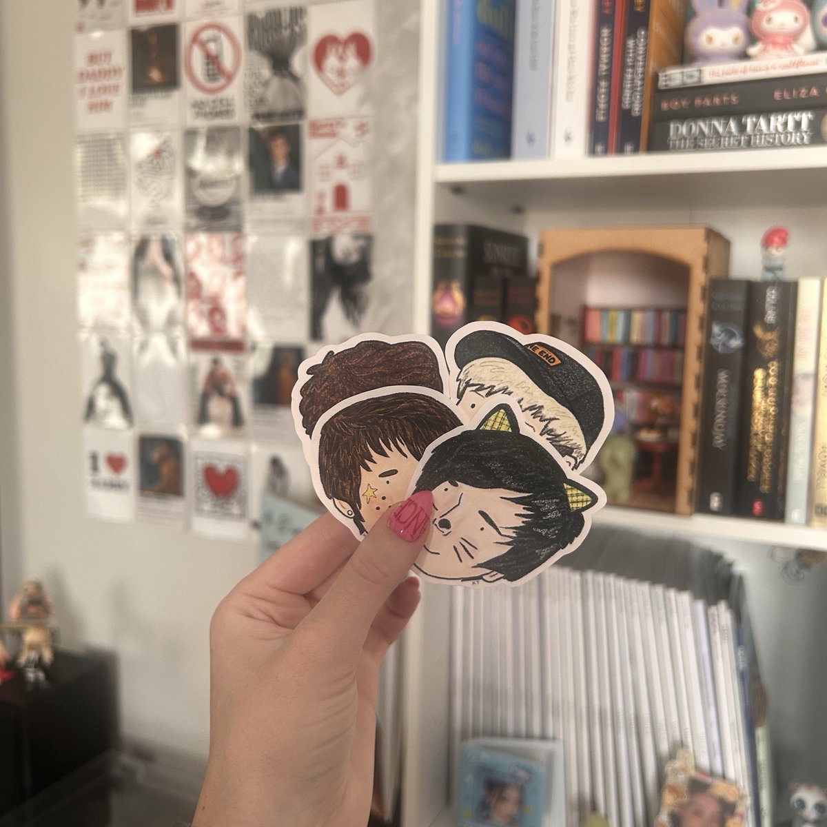 kt slorndog stickers yippeeee 🌟