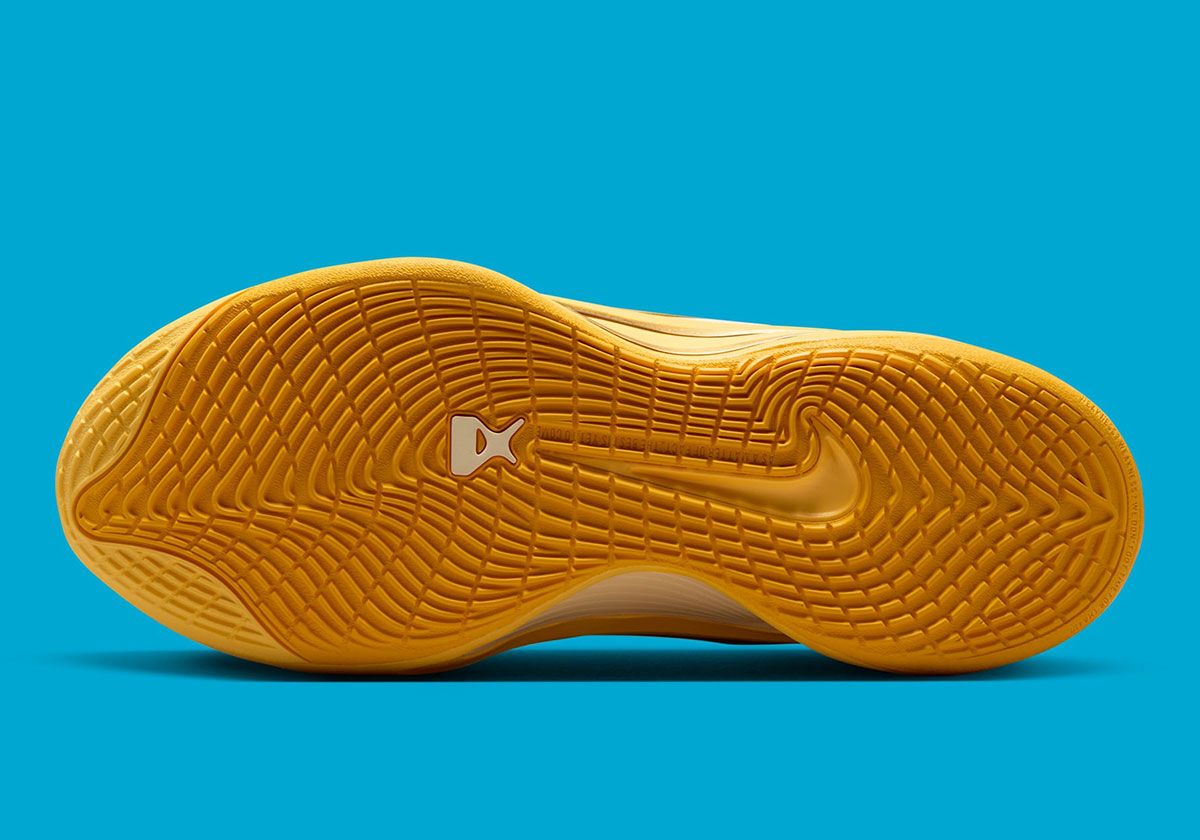 SneakerNews's tweet photo. Nike A'One "Topaz Gold"
🚨 OFFICIAL IMAGES 🚨
🗓️ September 1st
👨‍👩‍👧‍👦 Adult + GS https://t.co/tDJTrgaHk7