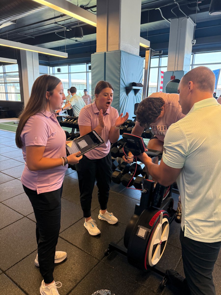Buffalo_AT's tweet image. Last week faculty and students were able to work with the NHL Officials Exposure Combine and the International Ice Hockey Federation Officials that will be working the 2026 Winter Olympics! Awesome experience for the faculty and students. #UBuffalo #UBSPHHP #NHL #WinterOlympics