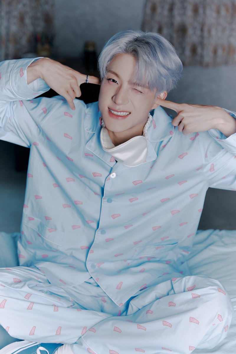 It's been nine years since we first met JENO in golden summer. Thank you for debuting and being part of NCT DREAM. 

Let's stay together for a long time!

JENO IN 9OLDEN SUMMER
#9Yearswith_JENO
#우리_오래가요_제노야