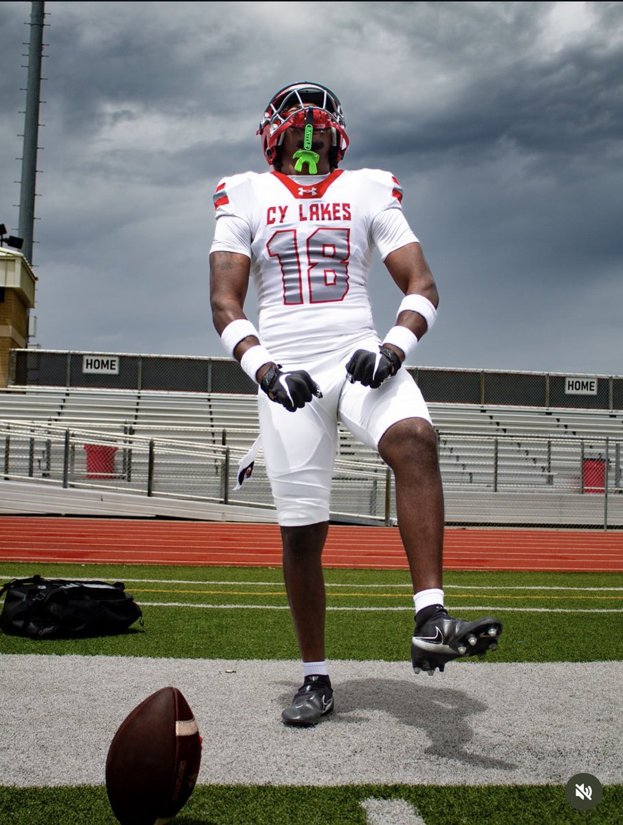 5StarScouting™ (@5starscouting) on Twitter photo 2026 LB/DE
Gavyn Barnes
Cypress Lakes (TX.)
6-0/220 🎓GPA 3.8
<a href="/GavynBarnes_18/">Gavyn Barnes</a>
<a href="/CyLakes_FB/">Cypress Lakes FB</a>
hudl.com/video/3/180446… 2026 LB/DE
Gavyn Barnes
Cypress Lakes (TX.)
6-0/220 🎓GPA 3.8
<a href="/GavynBarnes_18/">Gavyn Barnes</a>
<a href="/CyLakes_FB/">Cypress Lakes FB</a>
hudl.com/video/3/180446…