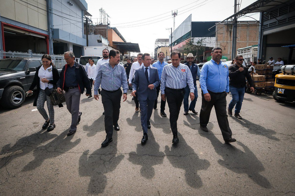 PabloLemusN's tweet photo. Con el respaldo de las y los jaliscienses caminamos hacia un mejor estado, donde juntas y juntos construimos con talento, trabajo y estrategias #AlEstiloJalisco ❤️. 

¡Que tengan un muy buen día! https://t.co/SdoAtwbctN