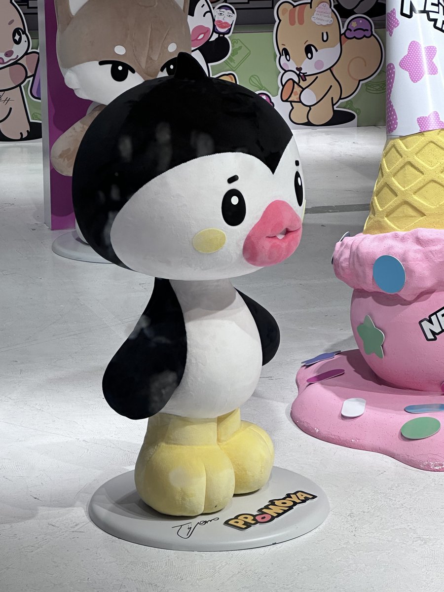 かわいいサインいっぱいになってる💖 #NEXZ #NEXZOO #1st_SCOOP