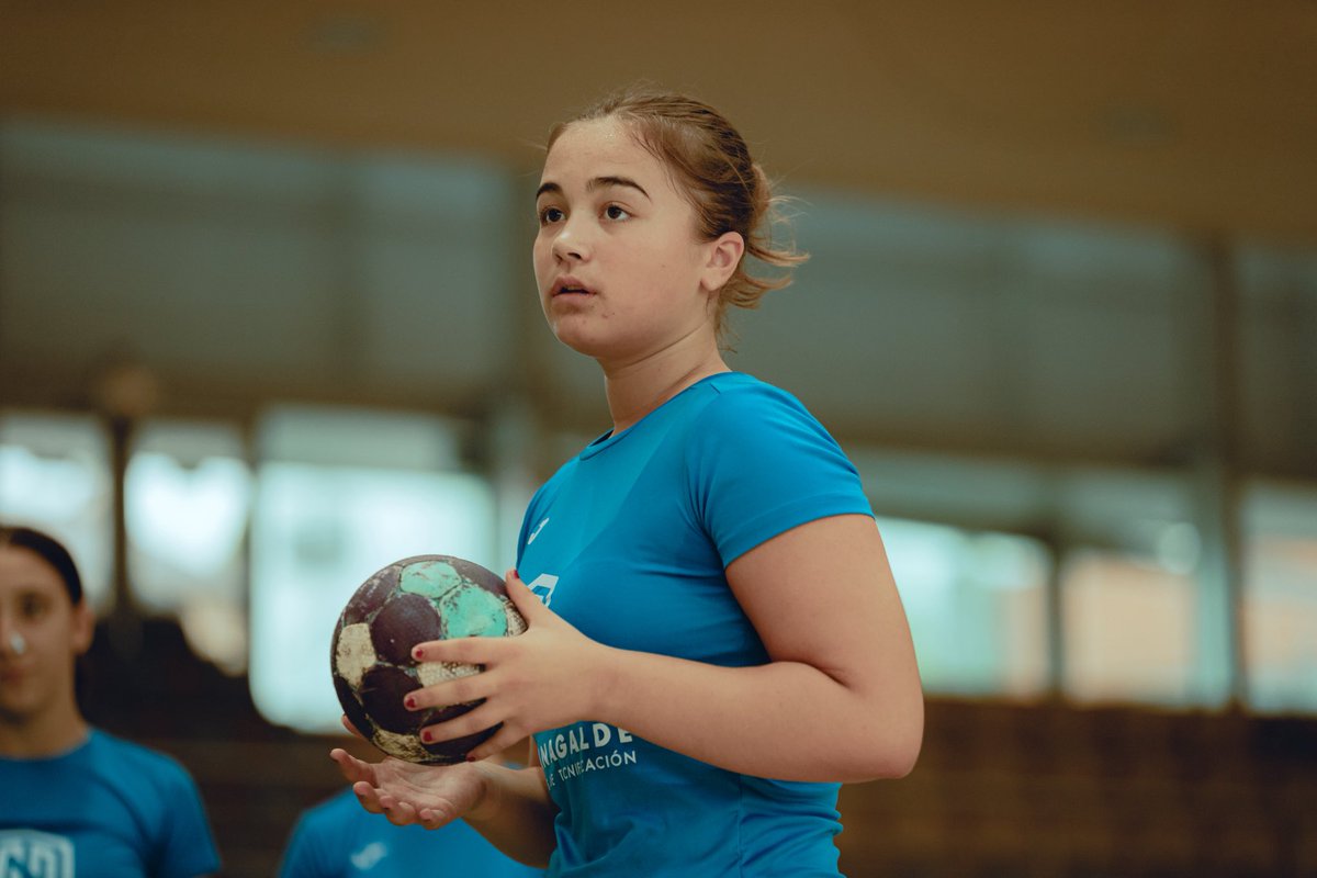 CAginagalde's tweet image. 👏 ¡Llegamos al ecuador del VII Campus de Tecnificación Aginagalde!

🤩 ¡La energía sigue a tope y aprendiendo con el mejor equipo profesional y humano!

📲 facebook.com/share/p/1As6Jx…