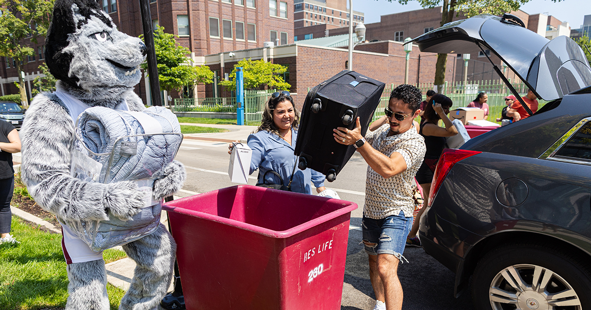 Welcome new SES students! New students arrive on campus this week. Some of our recent grads shared their advice to members of the incoming class. Read more: bit.ly/45np6Qa