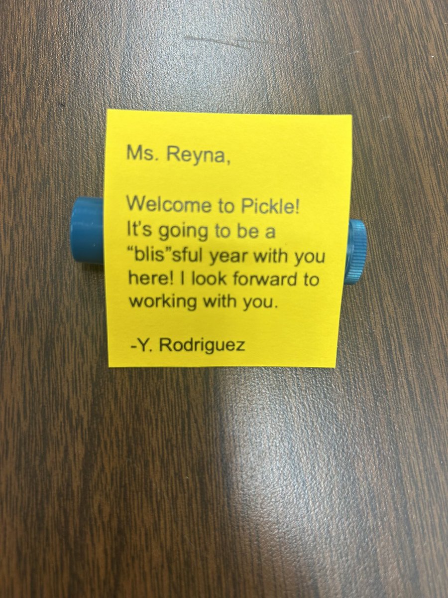 yza223's tweet photo. Welcoming the staff to the 25 - 26 SY @JJPickleECP! It’s going to be a “blis”ful year! @AustinISD 👩🏻‍🏫📚✏️🚌📓🏫☺️ https://t.co/EC7bgCedTJ