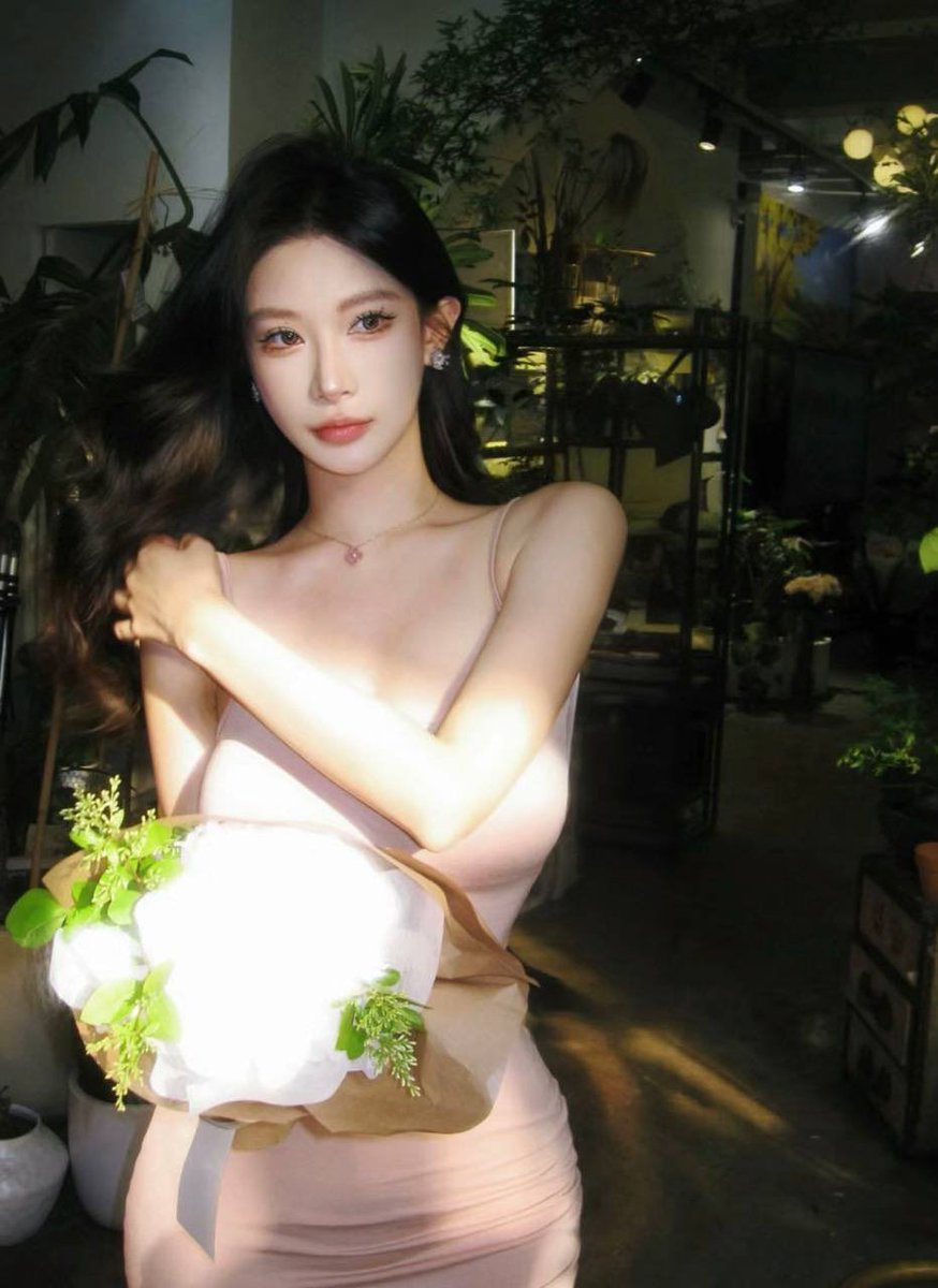 黄推福利内容 - 灵灵全球cos外围经济(全国独家资源)的精彩图片 福利姬灵灵全球cos外围经济(全国独家资源)分享的黄推图片2 - 网红私拍内容