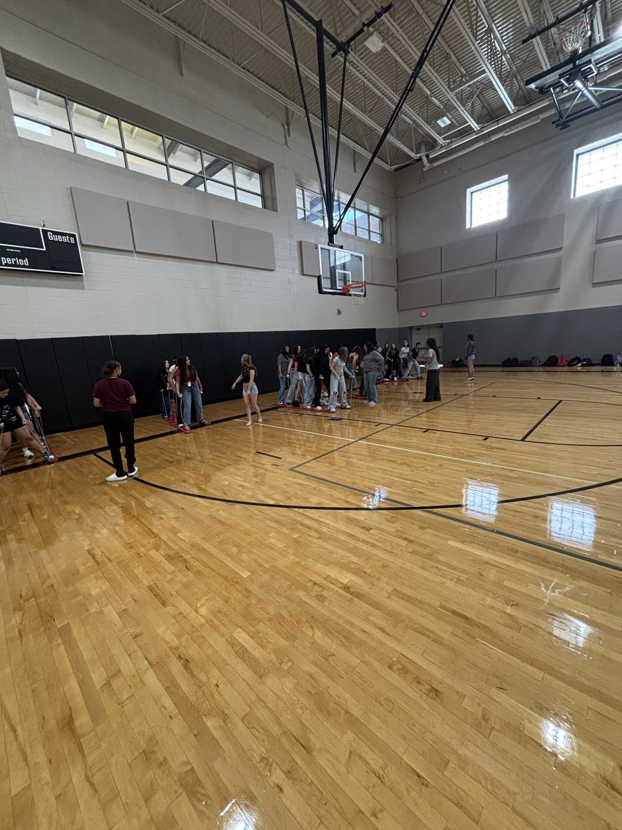 PermianHSPE's tweet photo. Mojo Minutes and Cooperative games! 
We are excited for the new school year! 
GO MOJO🐾🐾
@Permian_GoMOJO @EctorCountyISD @CoachDivaDay https://t.co/fjSWMKXn4I