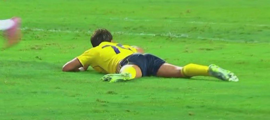 b (@bdrlla) on Twitter photo 