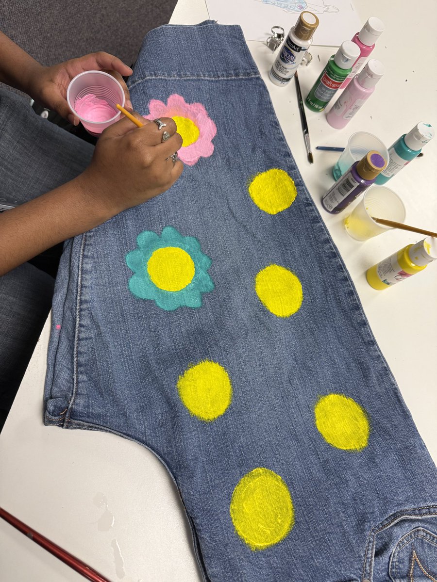 Amy Smith tweet media