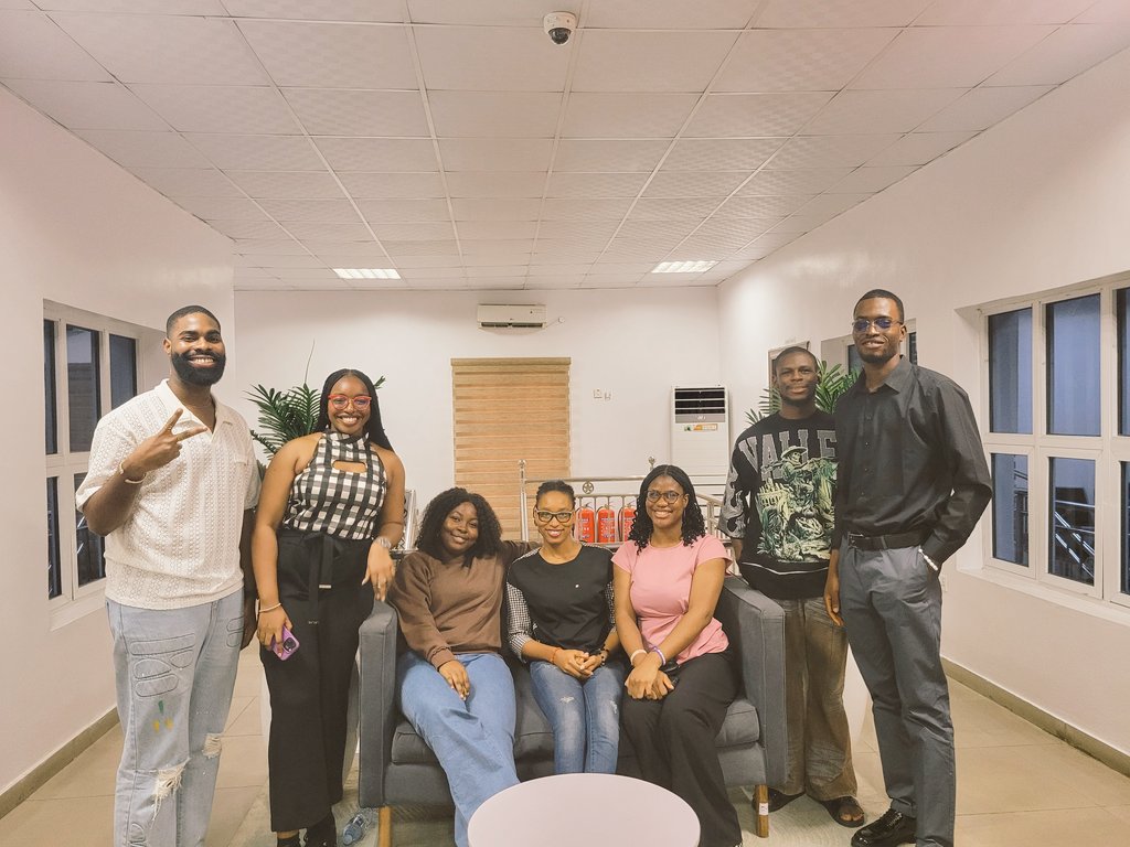 ud_analyst's tweet image. Spent my Saturday in the company of beautiful people, caught up with old friends, and met new ones. 
Happy One Year Anniversary @LagosTUG
I am so happy and honored to be a part of this wonderful community. 
See yall in about 3 months.