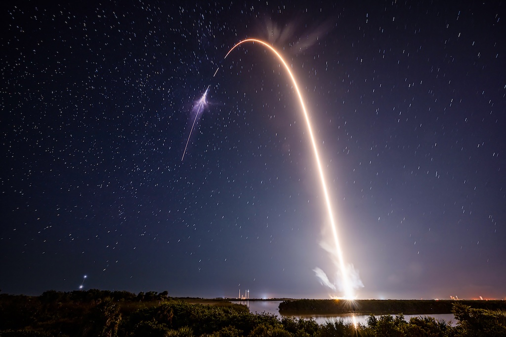 AstroPeggy's tweet image. Great shots of the #Ax4 launch captured by @SpaceX