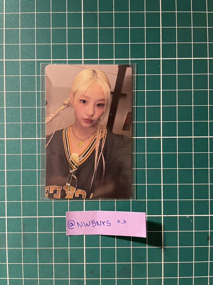 — vendo / venda kiss of life (haneul)

✶ valor: R$ 35,00 + frete (super frete)
✶ envio vídeo no privado 

🏷️ procuro compro kiof julie natty belle haneul card pc midas touch ceg gg kpop v&amp;t kiss of life jewel case lose yourself