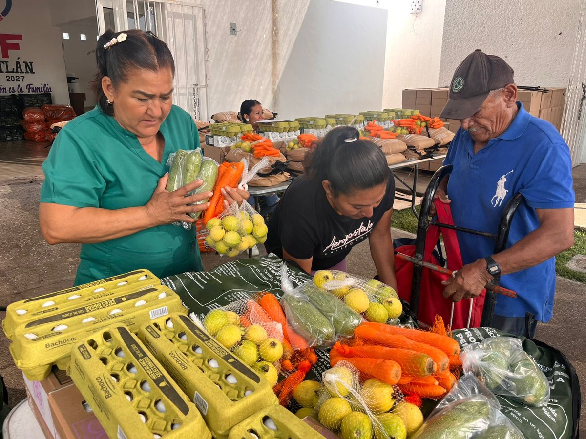 CoevalMorelos's tweet image. Continuamos recorriendo el estado, dando acompañamiento al DIF Morelos para verificar la segunda entrega de canastas alimentarias del Programa Atención a Personas en Situación de Vulnerabilidad 
#LaTierraQueNosUne