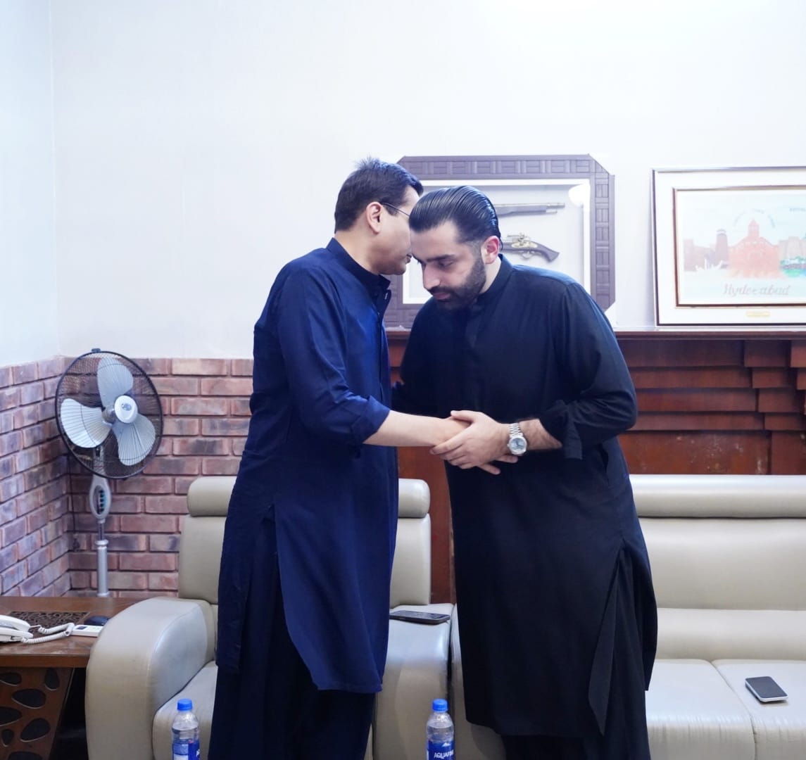 Rawal House (@rawal_house1) on Twitter photo Dated 19-08-2025
PPP leader <a href="/rawalsharjeel/">Rawal Sharjeel Memon</a> offered condolence with different communities of Hyderabad Dated 19-08-2025
PPP leader <a href="/rawalsharjeel/">Rawal Sharjeel Memon</a> offered condolence with different communities of Hyderabad