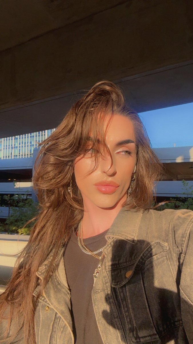 divabolical's tweet photo. everyone say thank you estrogen 💓 https://t.co/yoeDcOr1wQ