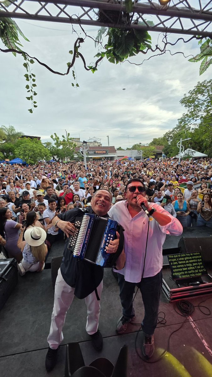 La agrupación de <a href="/PonchoZuleta/">Poncho Zuleta Diaz</a> y El <a href="/CochaMolina/">gonzalo molina</a>, que el viernes 16 de agosto no pudo tocar en las #fiestas de Aguachica – Cesar, porque ‘le volaron el turno’, finalmente complació sus seguidores intervallenato.com/inicio/poncho-…